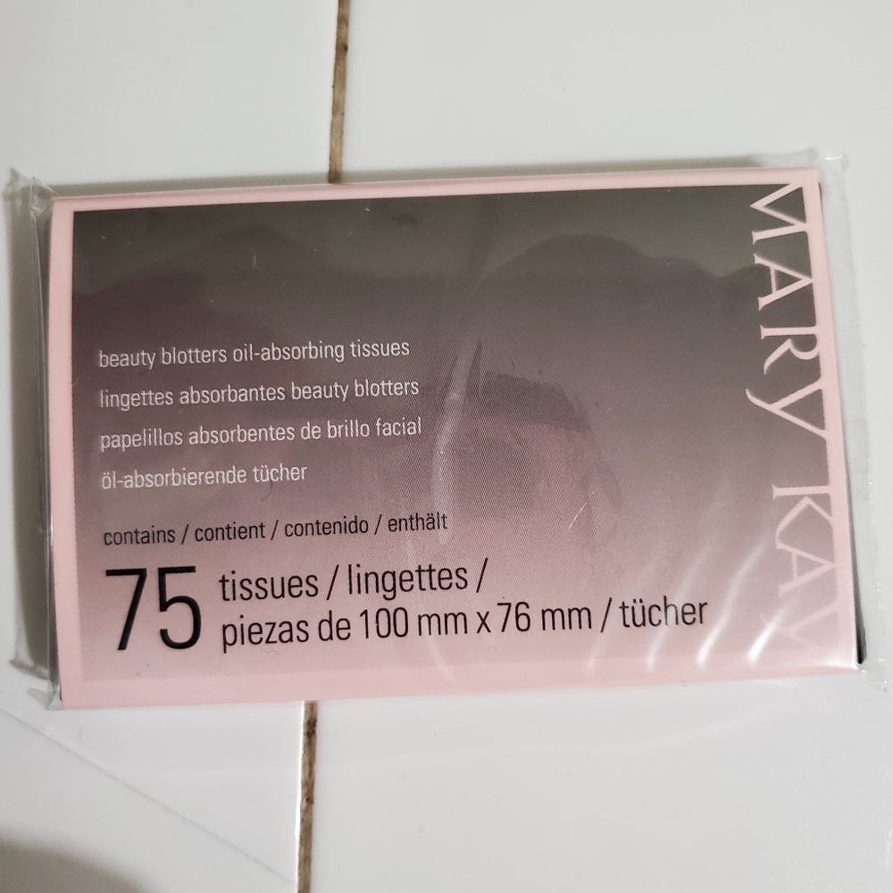 Beauty blotters-oil absorbing tissues